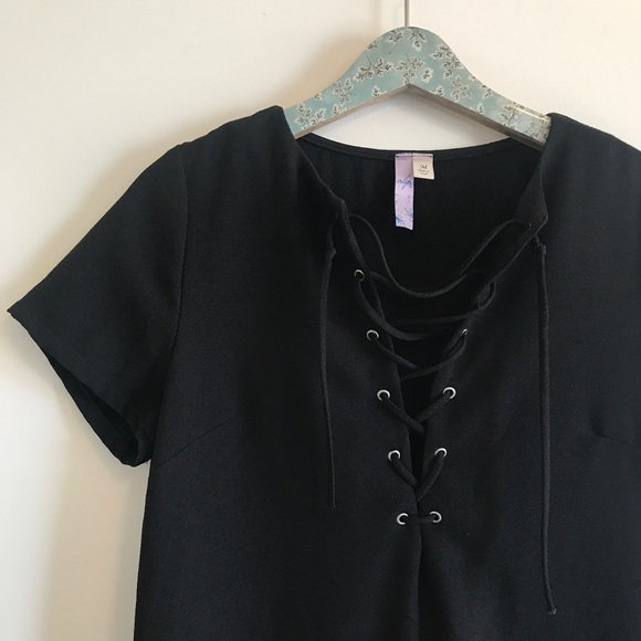 Francesca's Alya | Lace-up Neck Mini Dress - Picture 2 of 6